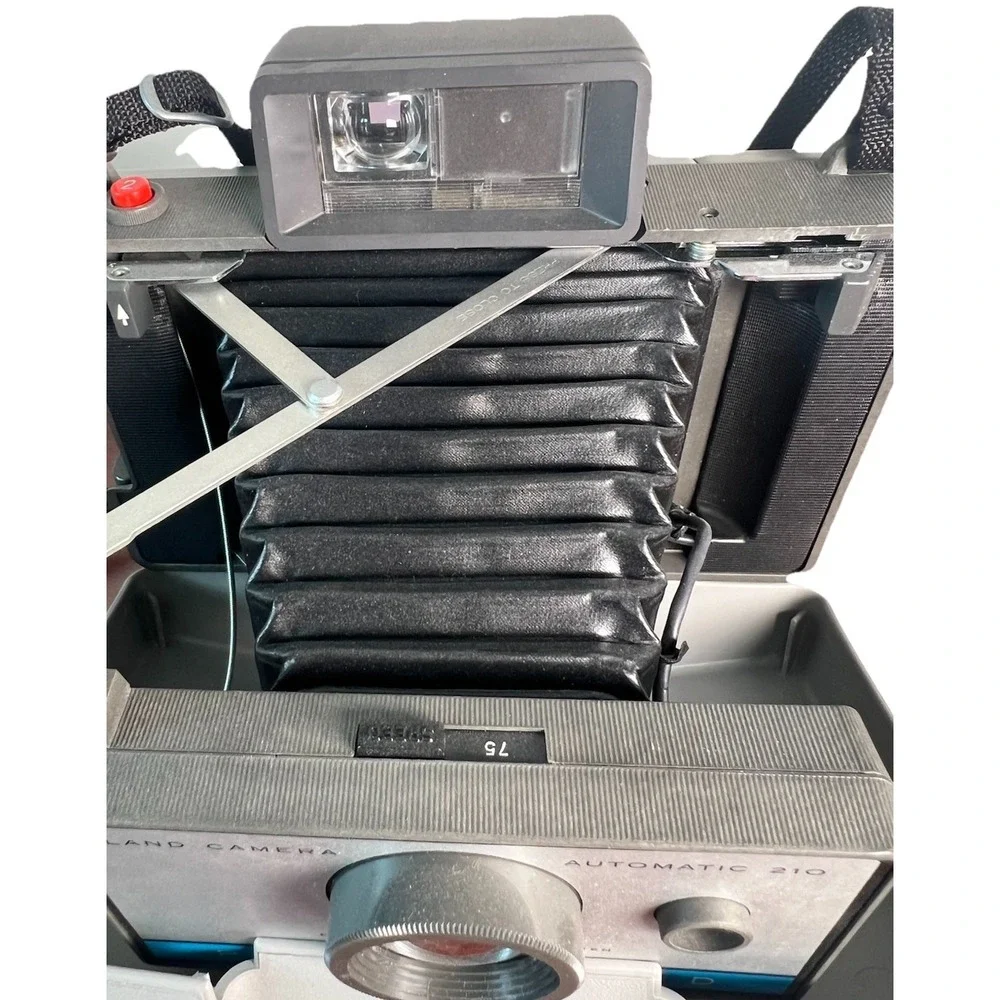 Polaroid Automatic 210‎ Land Camera Vtg Instant Film Folding Bellows Untested